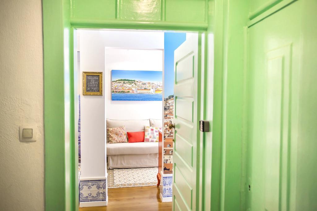 Typical Bairro Alto Apartment Lisbon Exterior photo